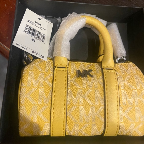 NWT! Michael Kors mini duffel key fob - Picture 1 of 5